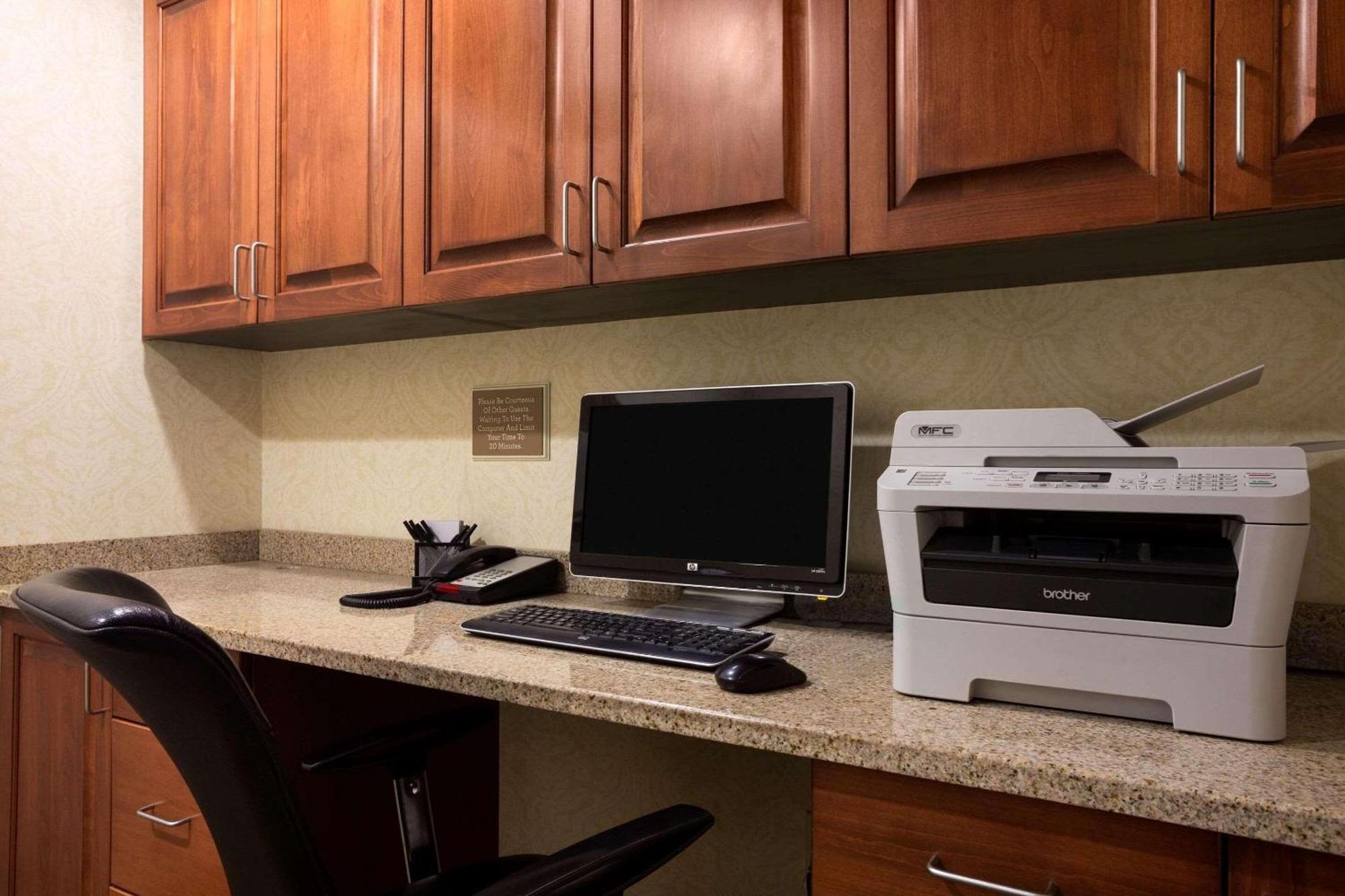 Country Inn & Suites By Radisson, Washington At Meadowlands, Pa Zewnętrze zdjęcie