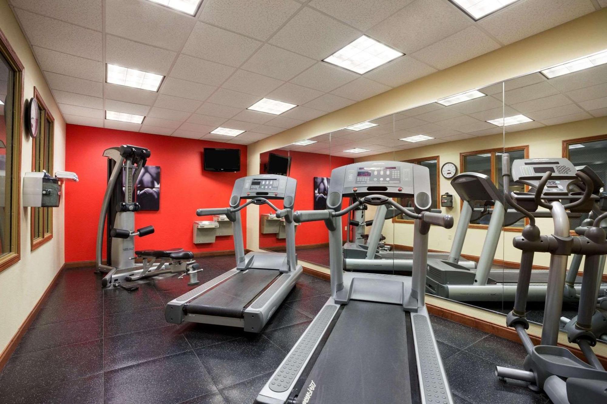 Country Inn & Suites By Radisson, Washington At Meadowlands, Pa Zewnętrze zdjęcie